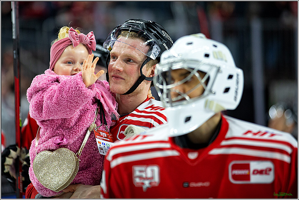 PENNY DEL; Koelner Haie- Nuernberger Ice Tigers; Koeln, 18.11.2022